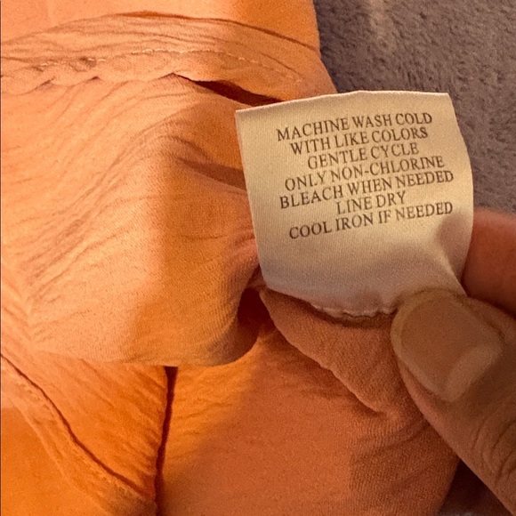 Fred David Apricot Sleeveless Blouse - Picture 5 of 7